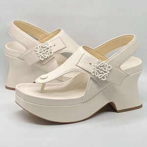 Loewe Ease leather platform thong sandals size 38